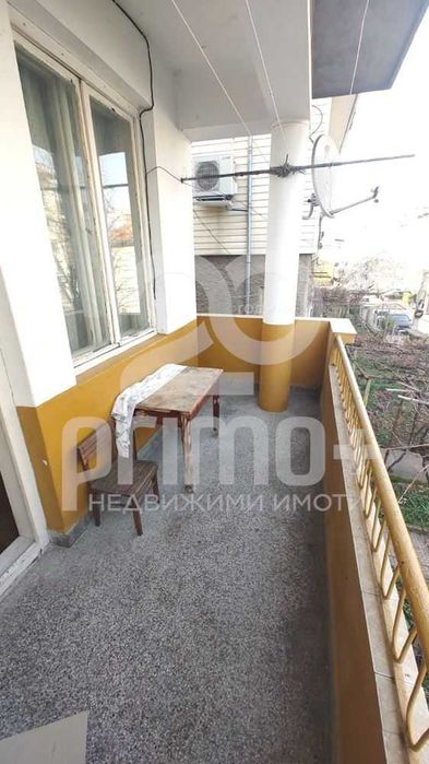 Продава се Етаж от къща в Велико Търново, Център - 103 кв.м за 1457 €/кв.м - Снимка #2