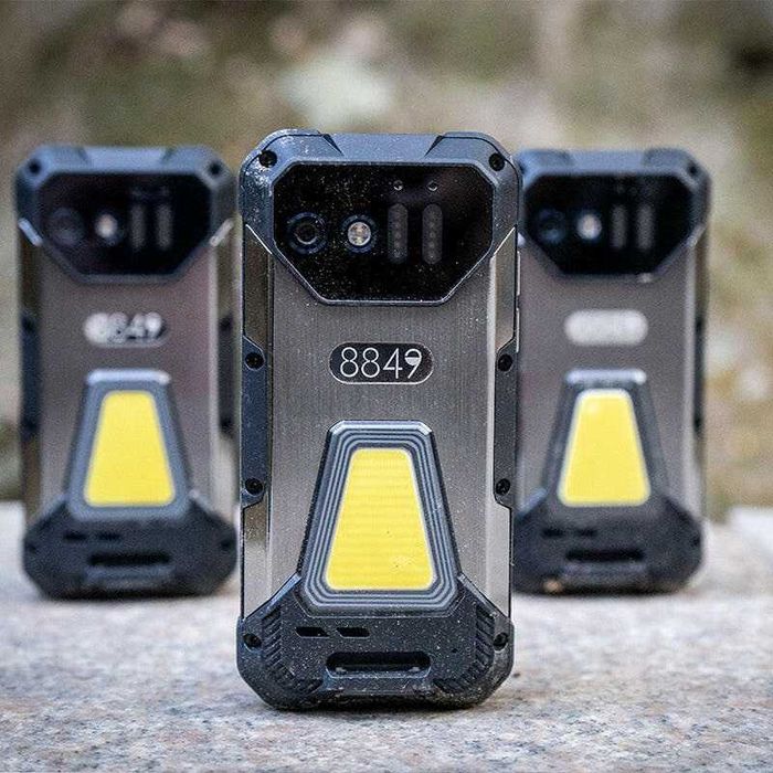 8849 Tank Mini 24GB RAM 256GB ROM с IP68 защита