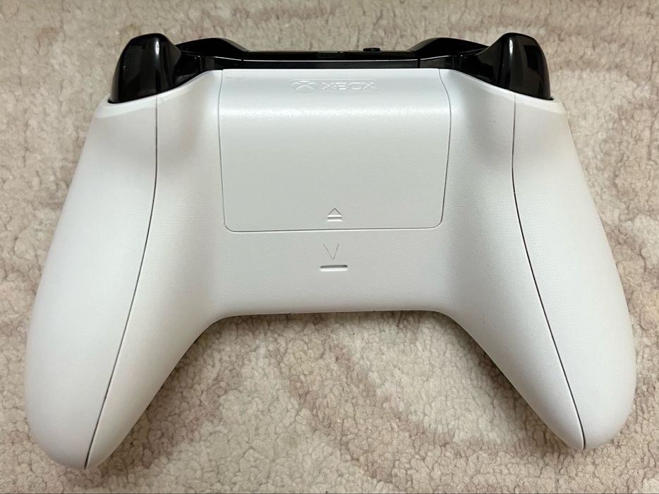 Xbox One S (1 tb)