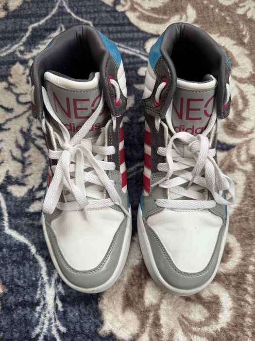 NEO Adidas като нови