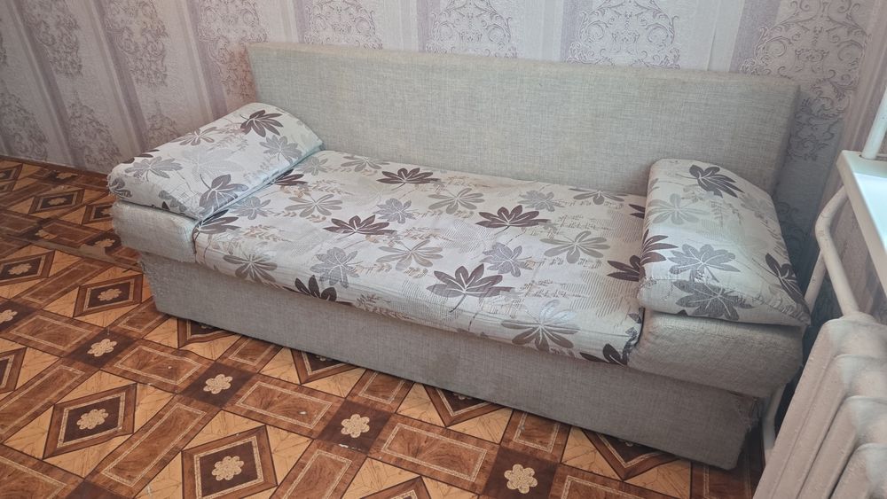 Диван отдам даром