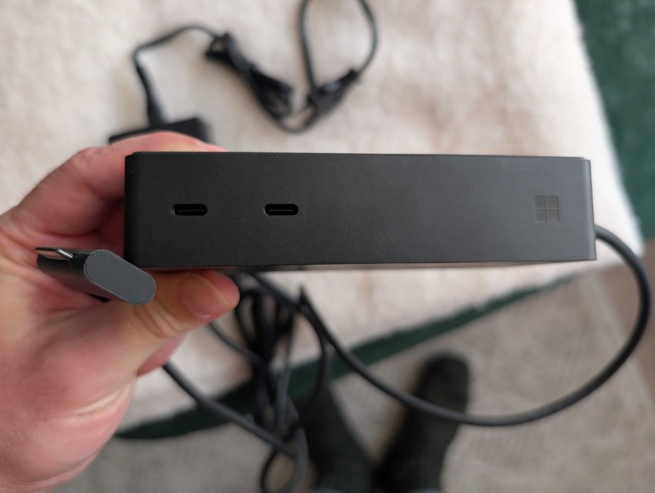 Microsoft Surface Dock 2 Docking Station + Incarcator 200W