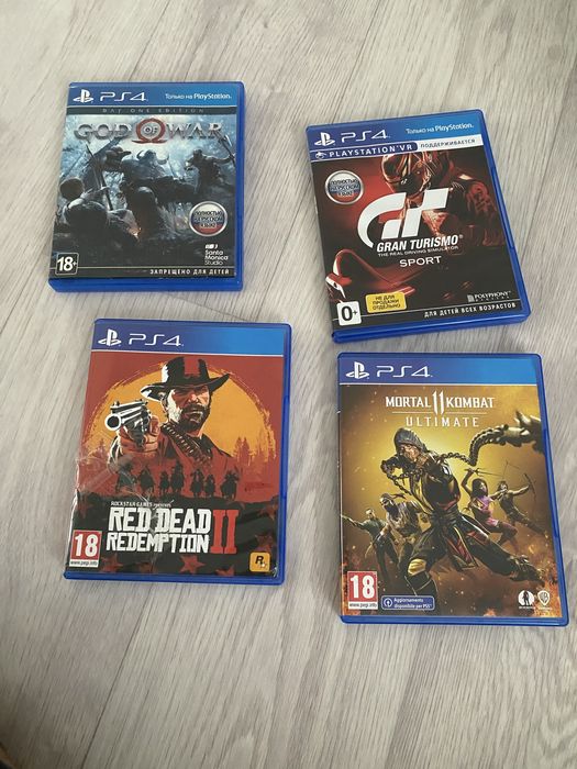 Ps4 slim с геймпадом 4 диска и пс плюс в нутри