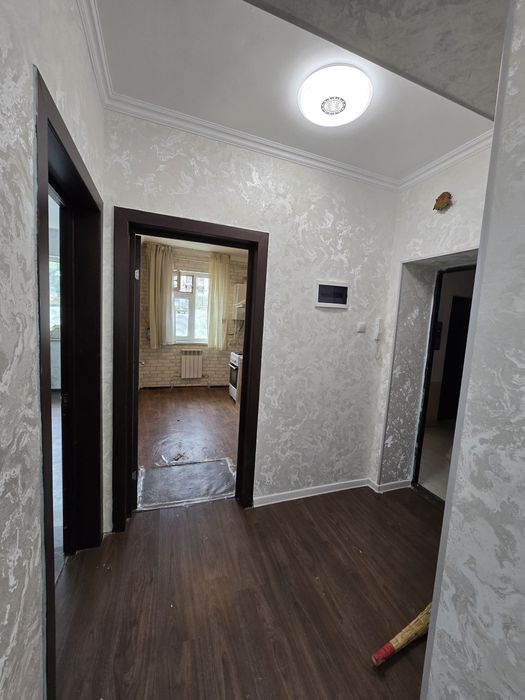 3/1/7.. Сергели 3а, Янгихает. Квартира 60 м², дом кирпич. Метро - 1 км