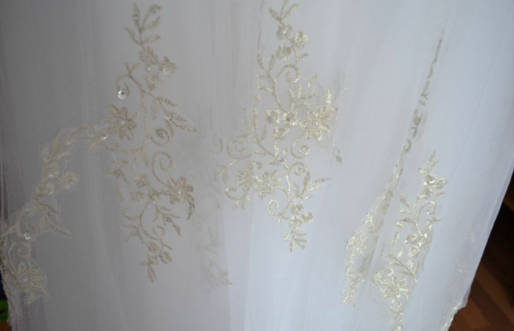 Продам свадебные платье