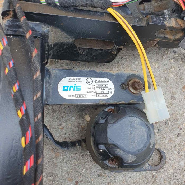 Теглич за C-класа