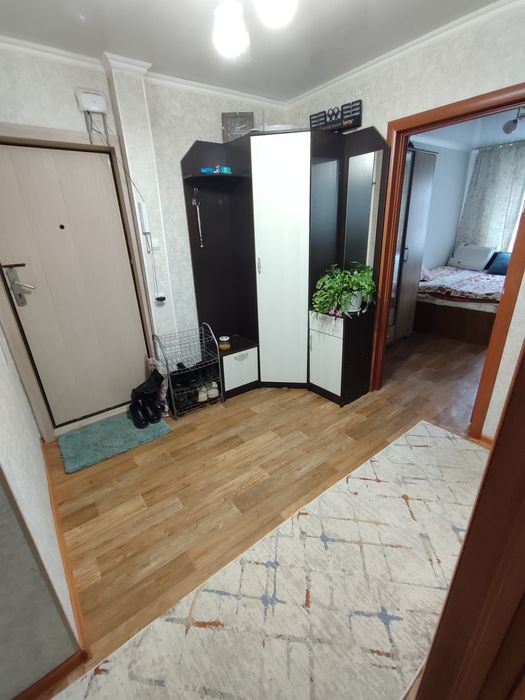 Продается 3-комн (4-87, 1 эт) с ремонтом