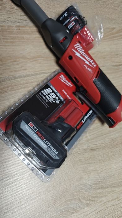 Clichet m12 milwaukee modelul LR  cap de 3/8
