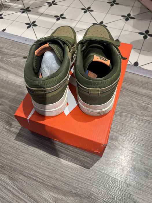 Продам мужские  кроссовки Nike