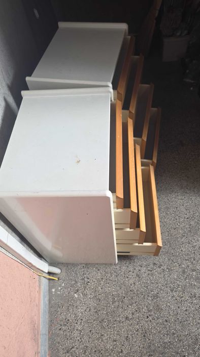 Продавам два броя нощни шкафчета Ш 50см. , В72 см и Д 37см