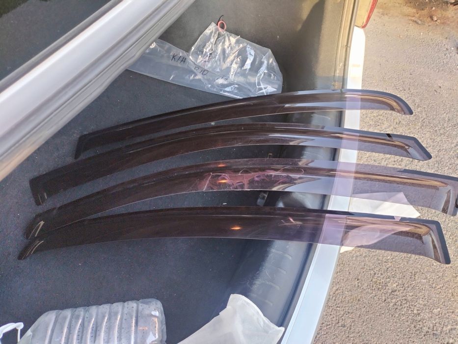 Ветровик на Kia rio 4