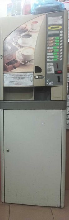 Продавам Кафе-автомат ZANUSSI BRIO