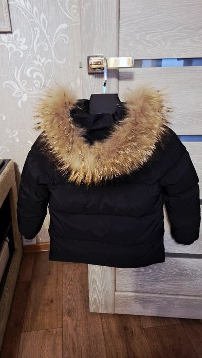Продам зимний пуховик для мальчика