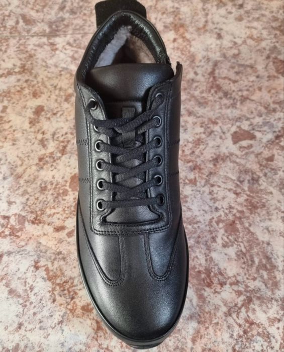 Кроссовки зимние