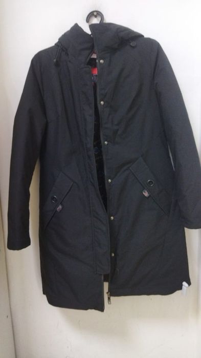 Зимняя куртка размер М