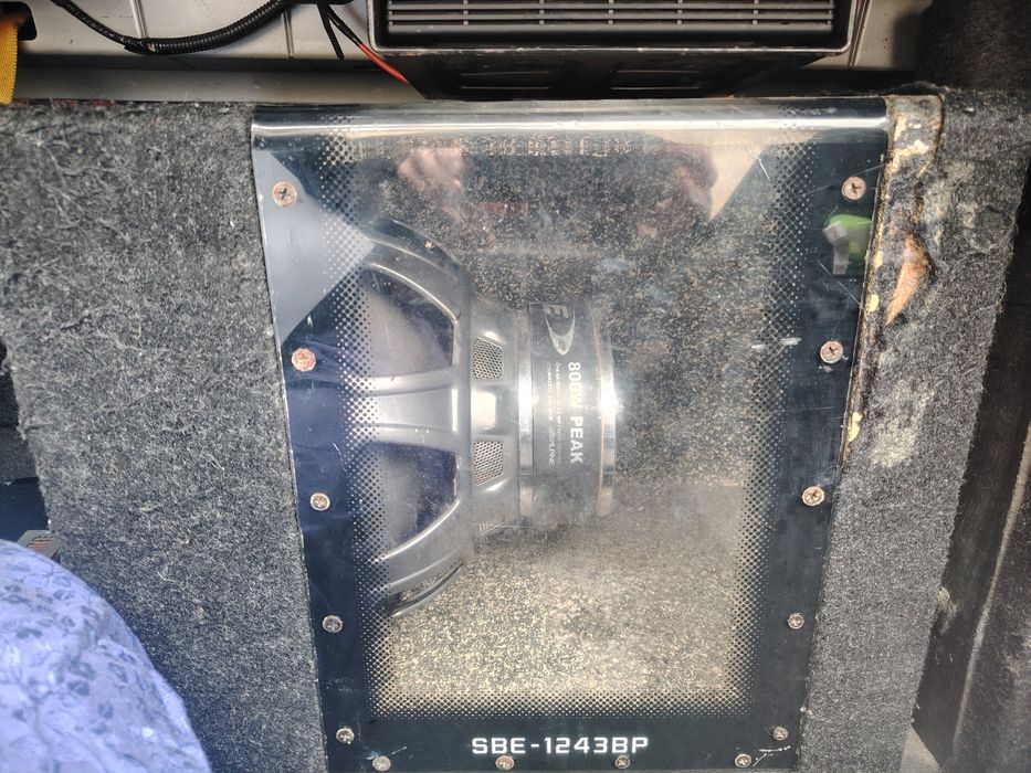 Бас каса alpine стъпало jbl