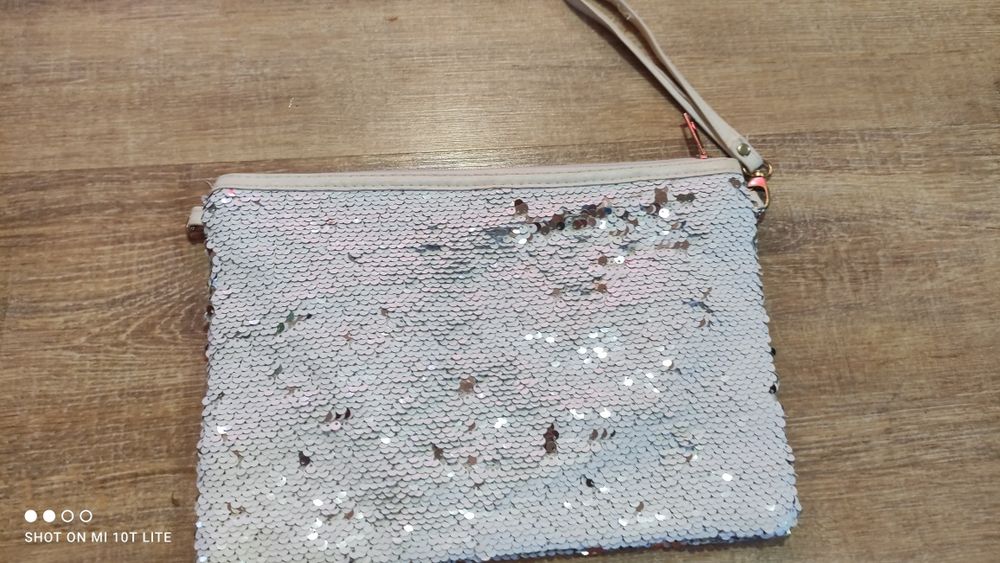 клъч   с  пайети