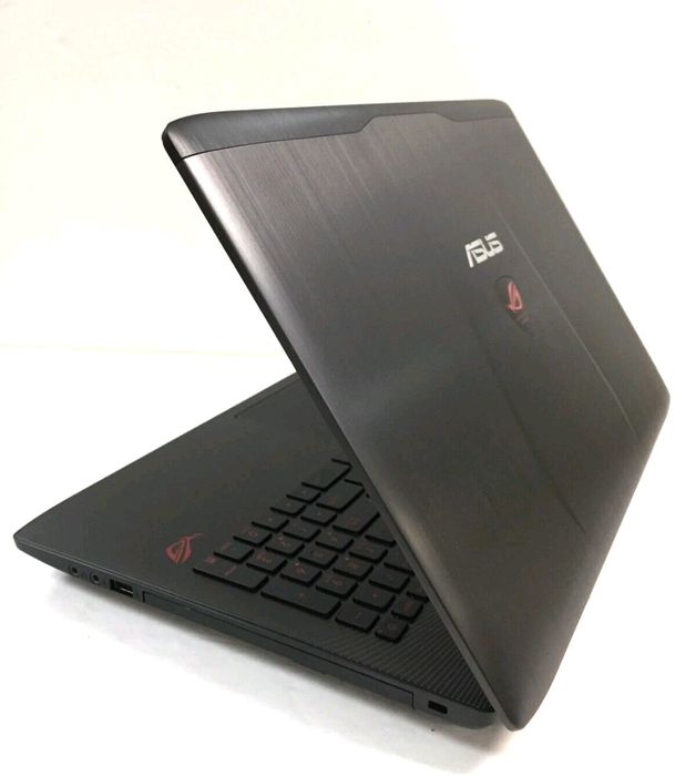 Laptop Asus Rog Gaming procesor i7 tastatura iluminata
