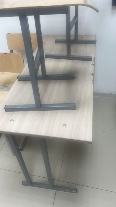 Продам парты 2 шт со стулями
