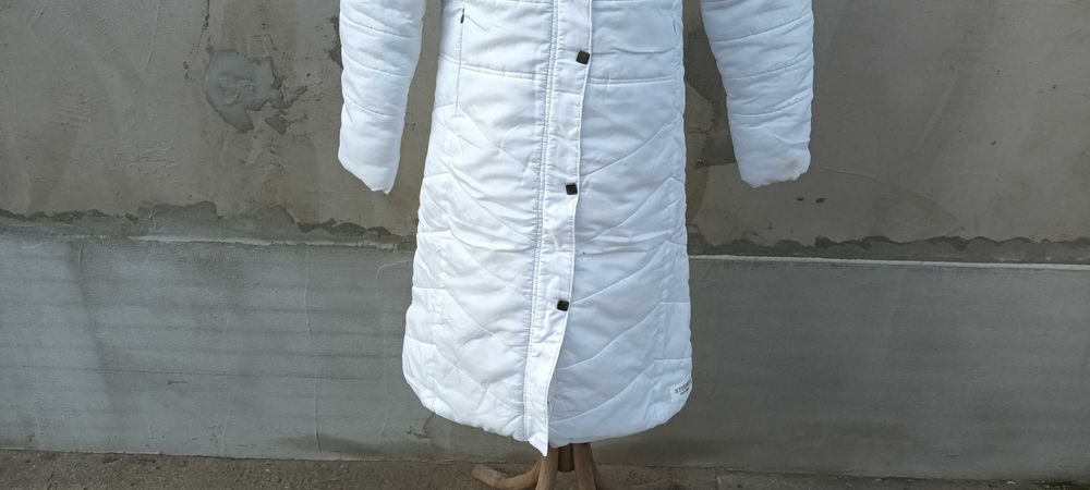 *Boscalia White | geaca outdoor mar. 40 - 42 | M - L