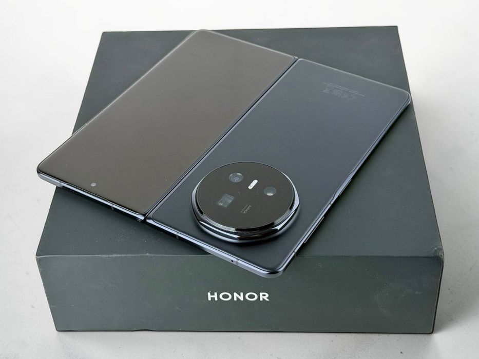 Honor Magic V5 512GB 16RAM Black 20 Заряда! Гаранция!