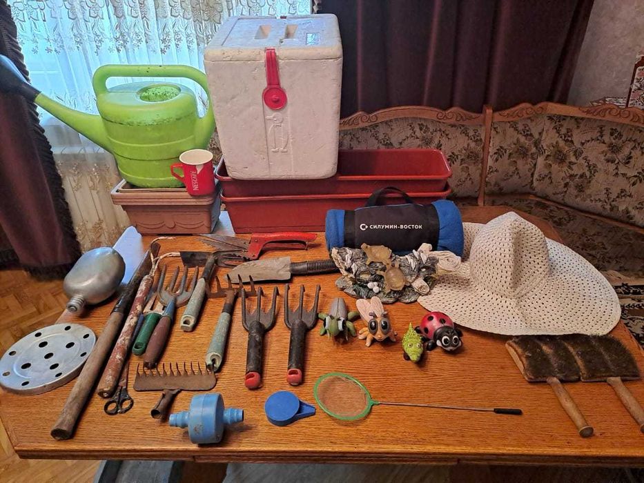 Садовый и хозяйственный инвентарь