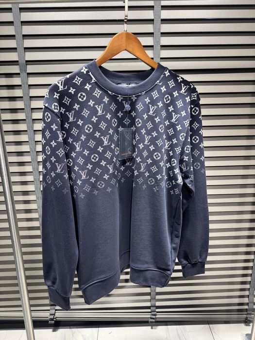 Bluza LV din bumbac 100%.