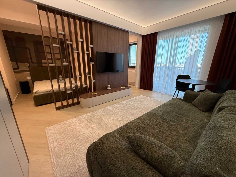 Inchiriez Studio Dublu Cortina North