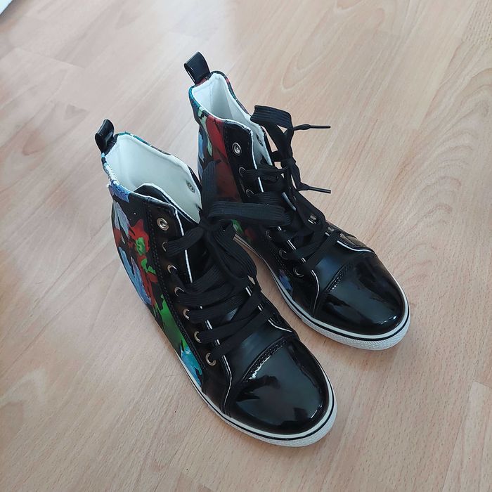 Чисто нови дамски кецове "Desun" с вътрешна платформа, Номер 39