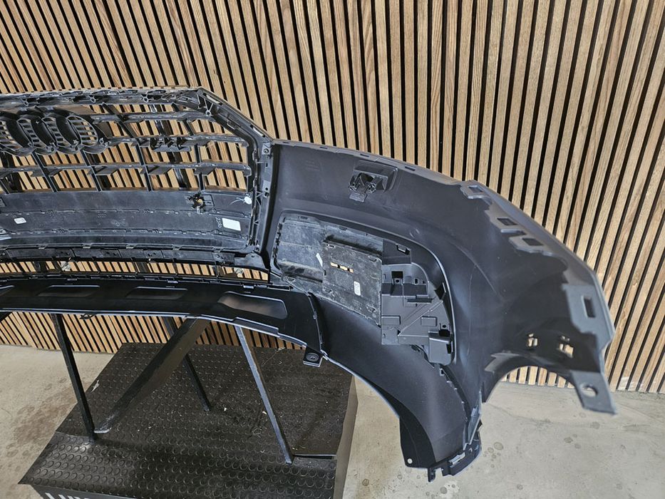 Audi Q5 2016/2020 80A FY bară față grilă spoiler flaps BF3551