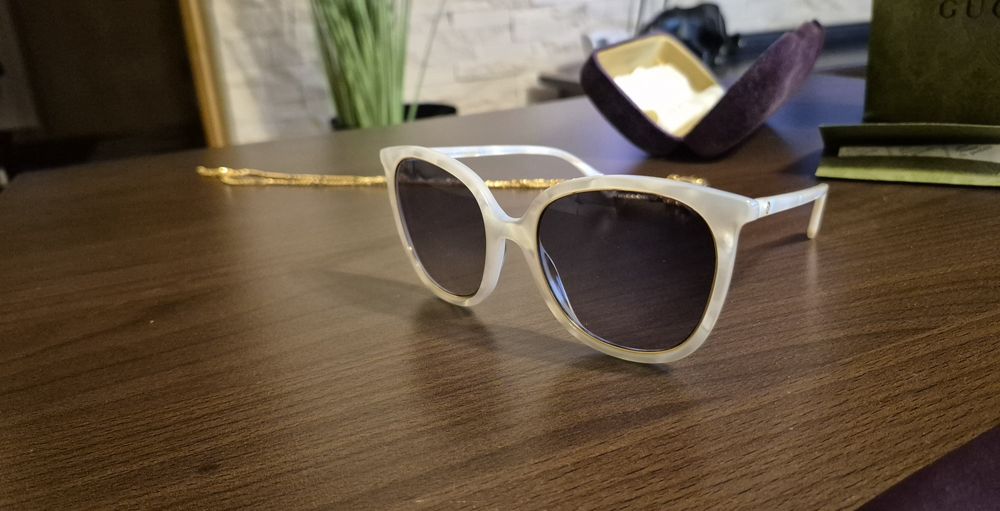 Vând ochelari Gucci originali