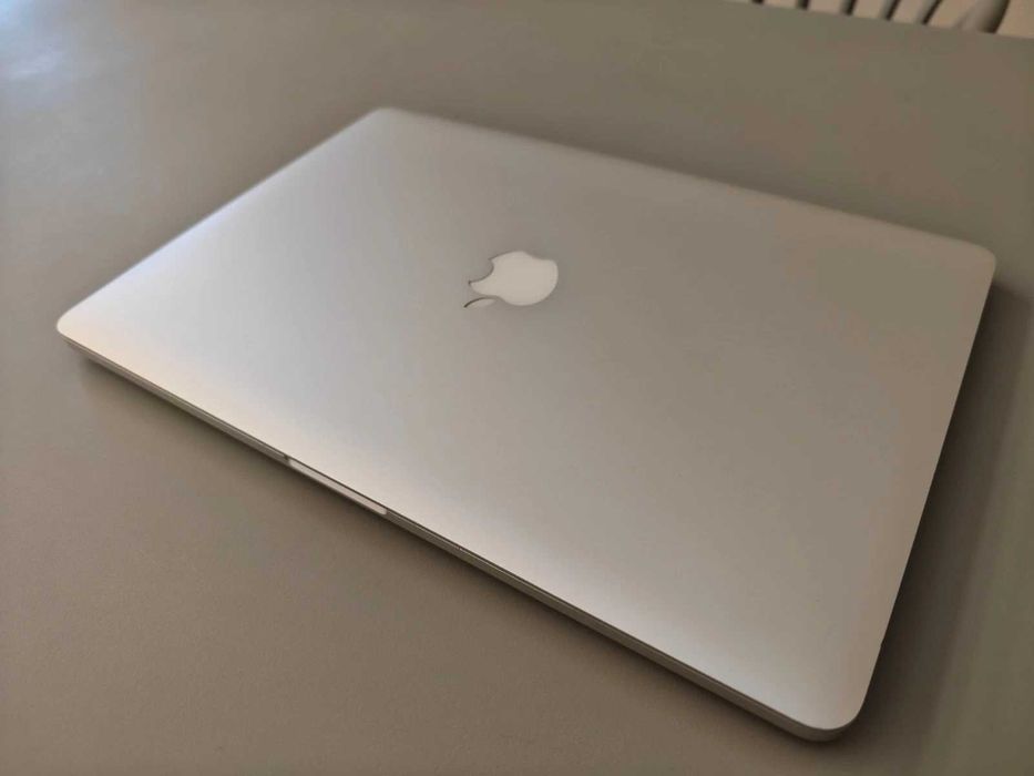MacBook Pro Retina 15-inch (Mid 2015) i7 16GB SSD