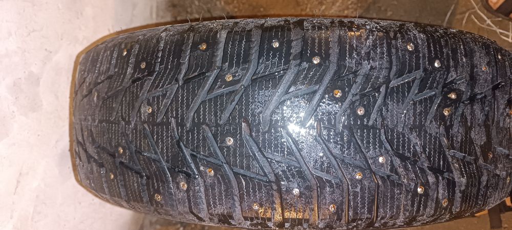 Резина 215/65/16