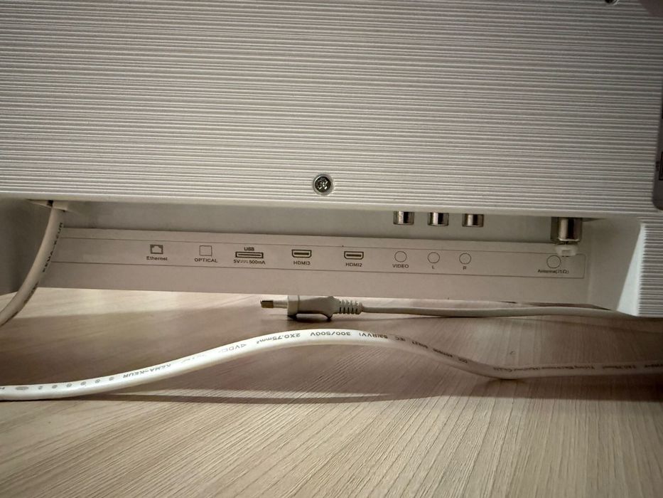 Продам телевизор kiwi