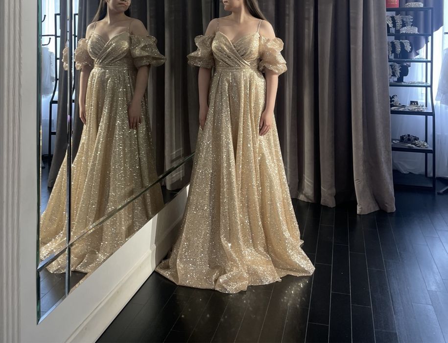 Вечернее золотое платье
