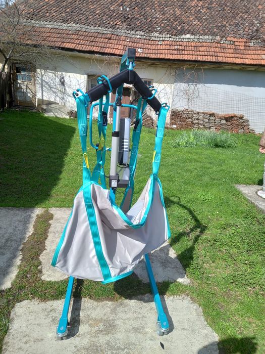 Închiriere elevator macara persoane