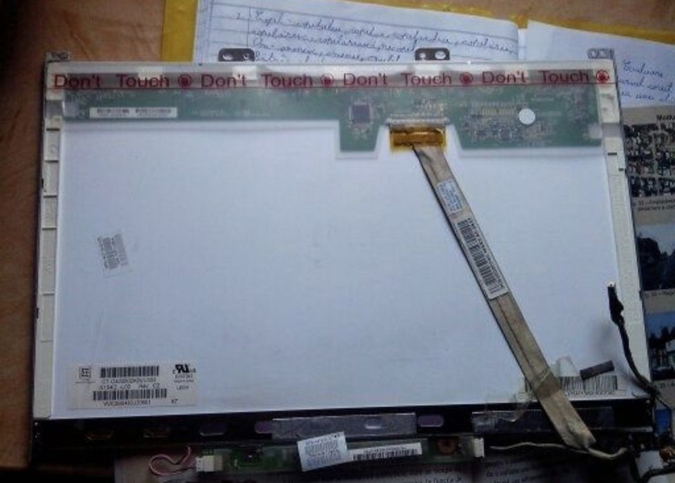 Vând Display 15.4 inch Laptop