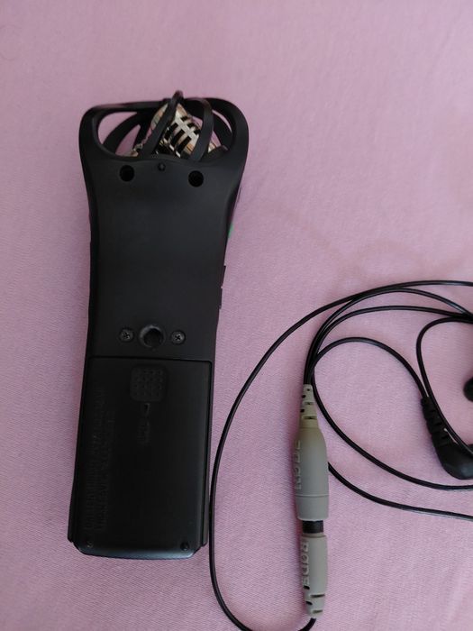 Recoder Zoom H1 cu Microfon Rodeo