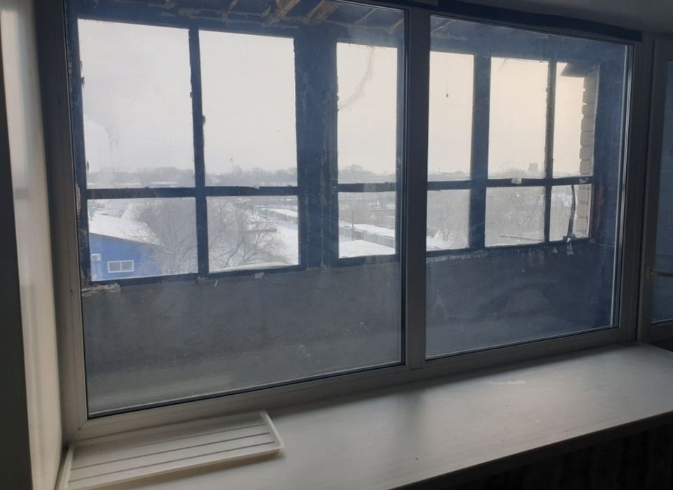 Продам 2 комнаты в общежитии р-он ДБС.