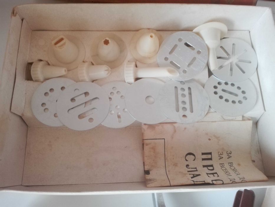 Преса за сладки и духало (мях) за кошери,