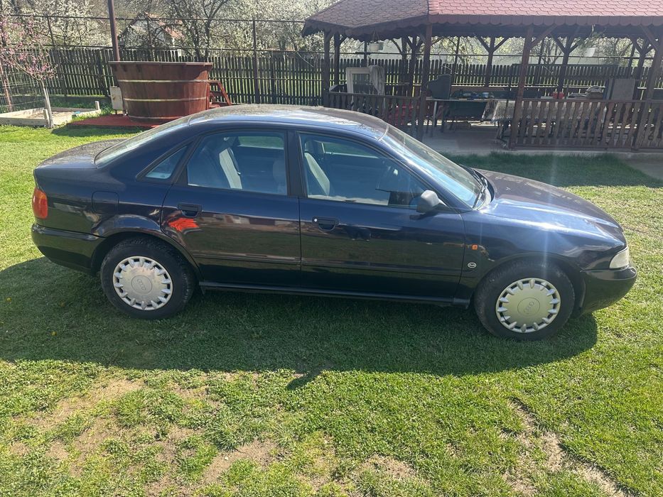 Audi A4 1.8  1996