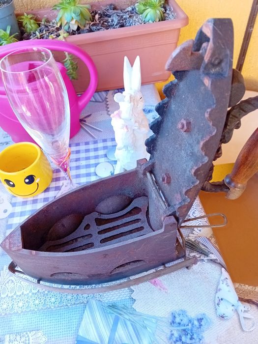 Fier călcat vechi antic