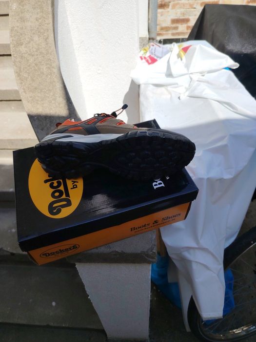 Обувки за поход Dockers