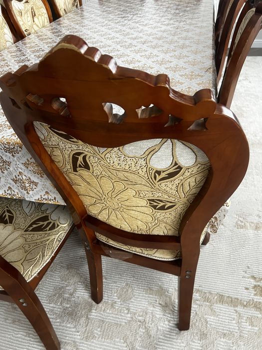 Стулья, в отличном состоянии