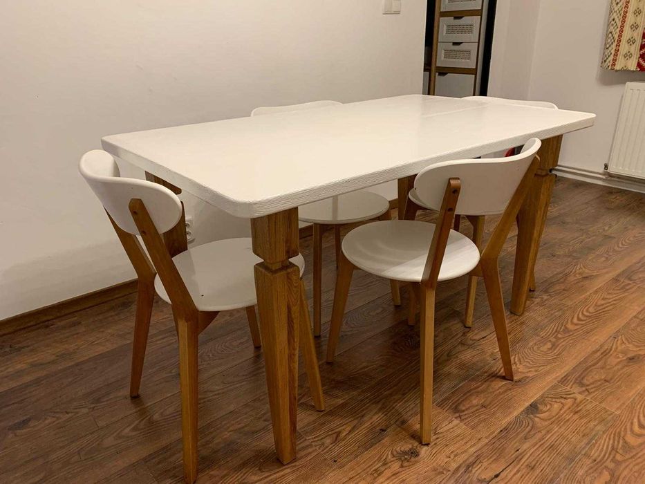 Masa din lemn masiv (la comanda)