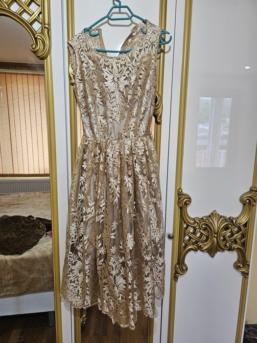 Дамска официална рокля