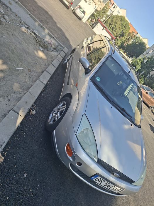 FORD Focus 2001 — imagine 4