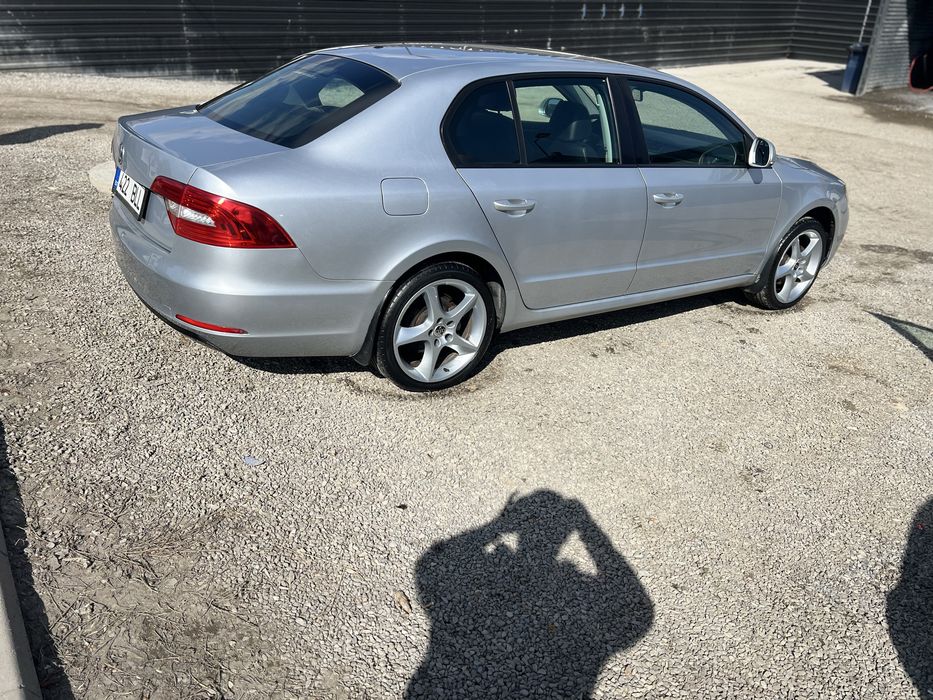 Skoda superb 2015 dsg 7+1
