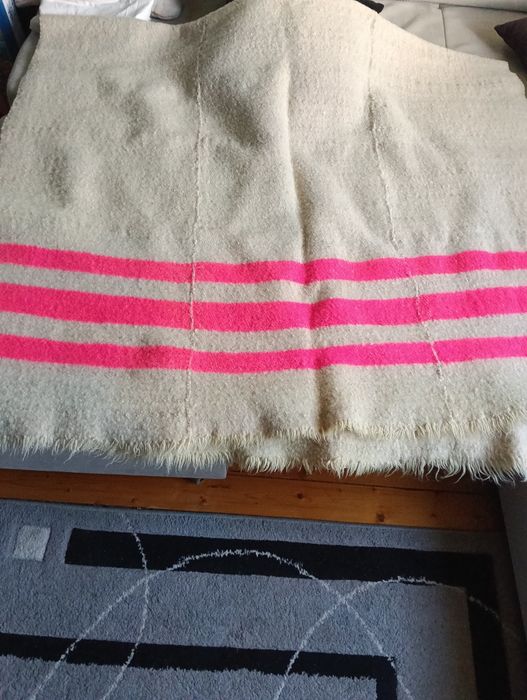 Ръчно тъкани вълнени одеала два броя