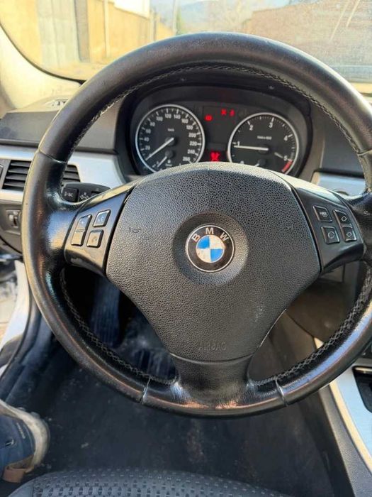 BMW 320 184 на части